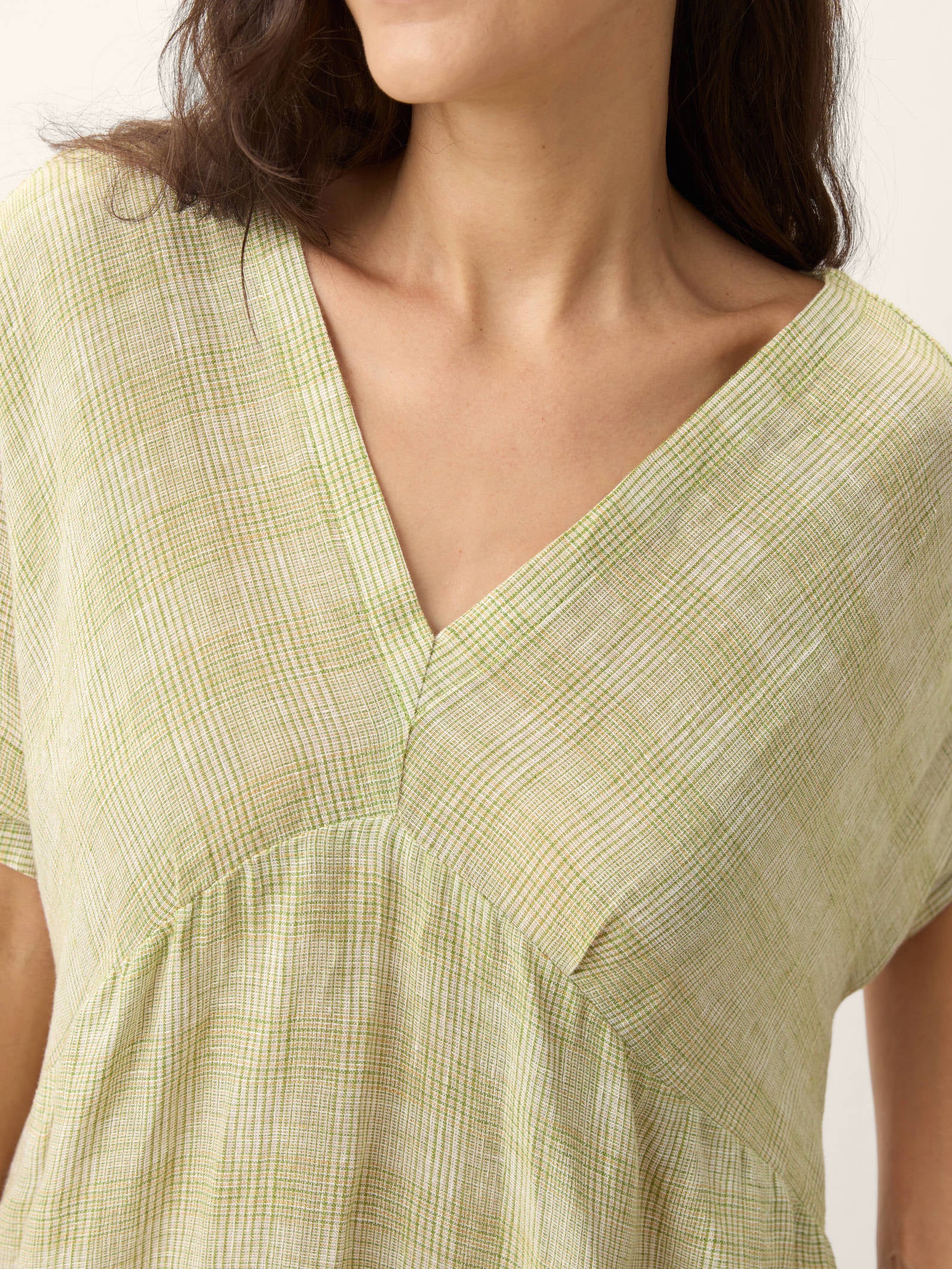 100% Linen Gingham V-Neck Split-Hem Midi Dress BRISEIS