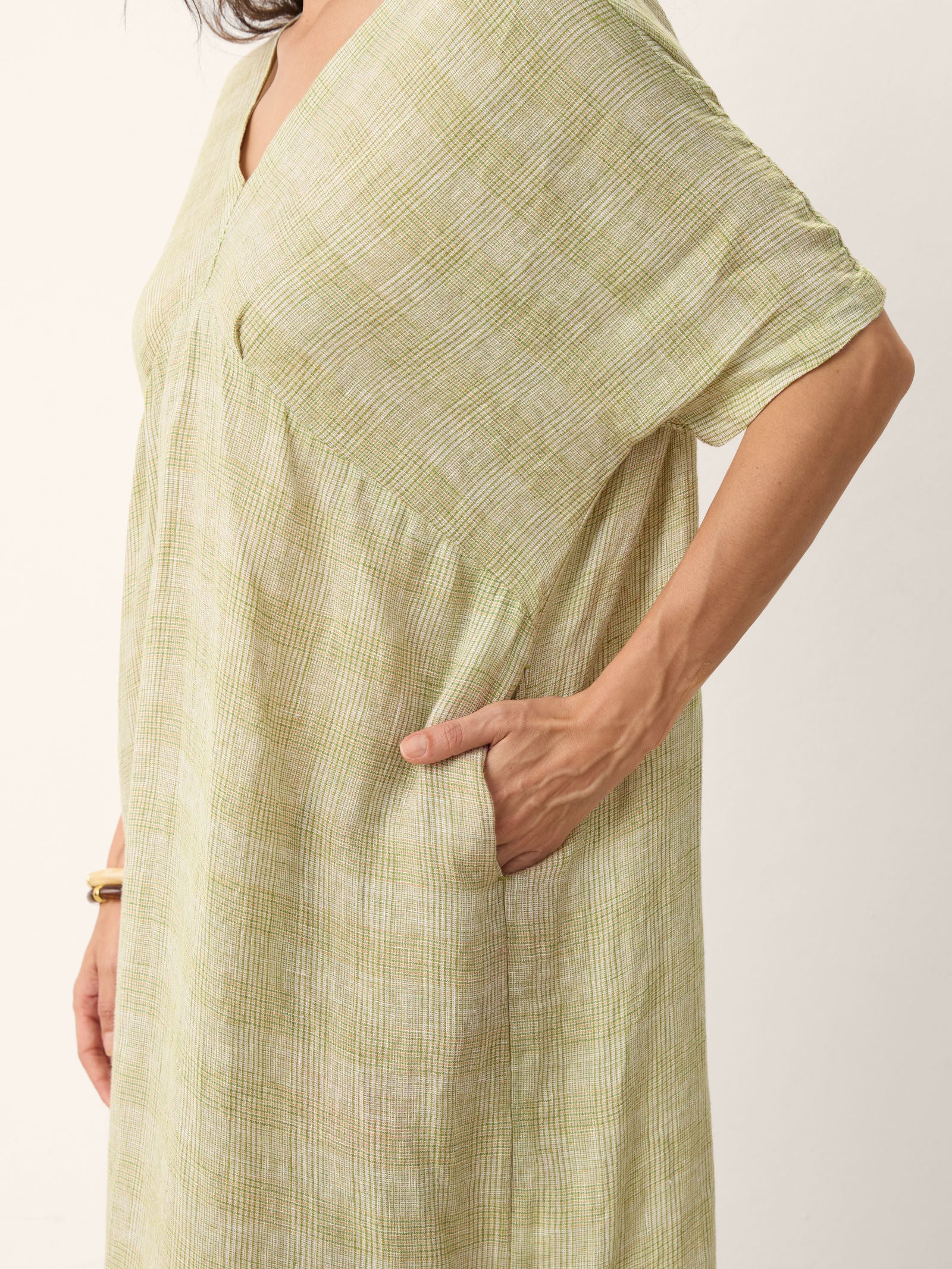 100% Linen Gingham V-Neck Split-Hem Midi Dress BRISEIS