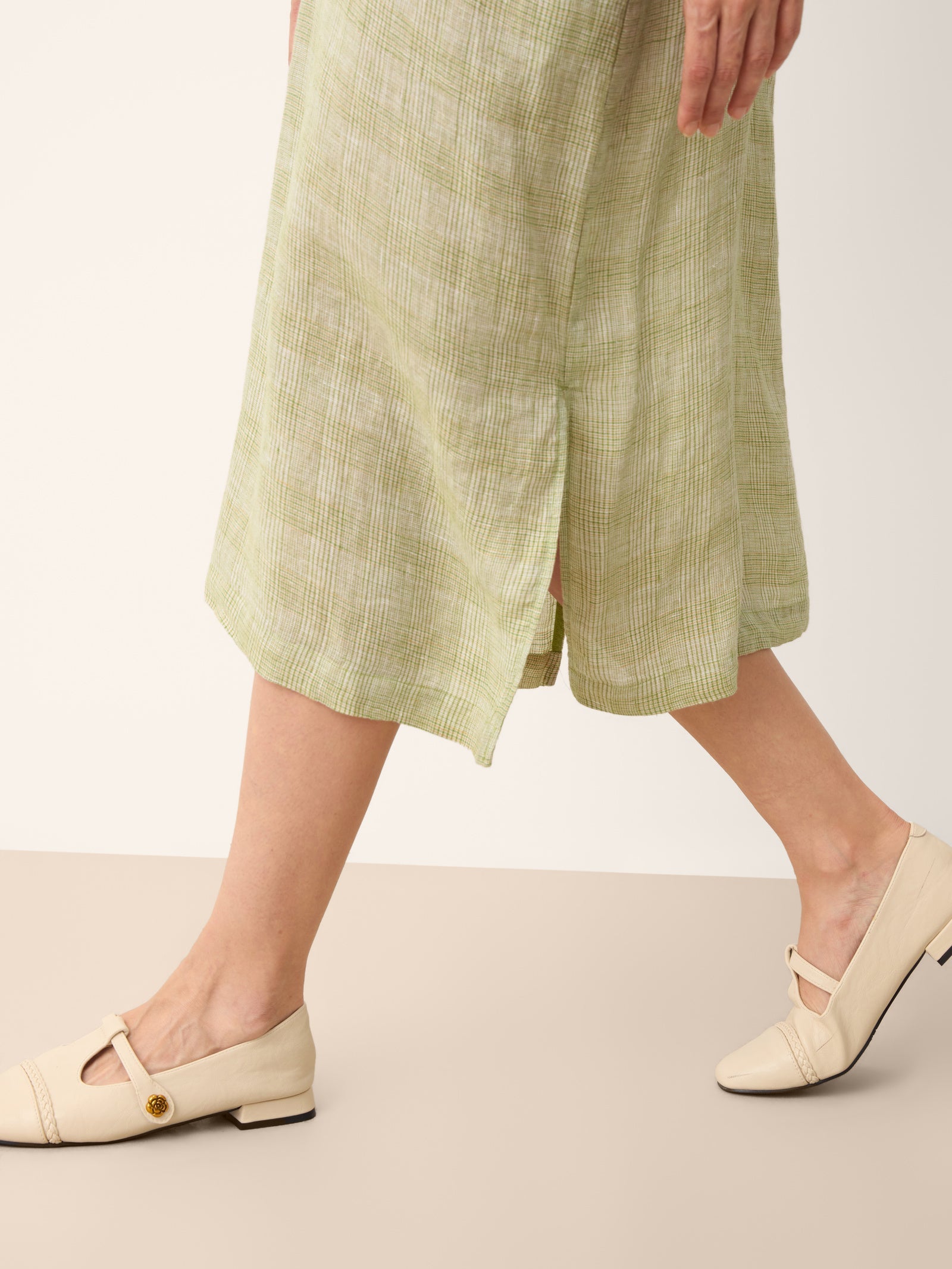 100% Linen Gingham V-Neck Split-Hem Midi Dress BRISEIS
