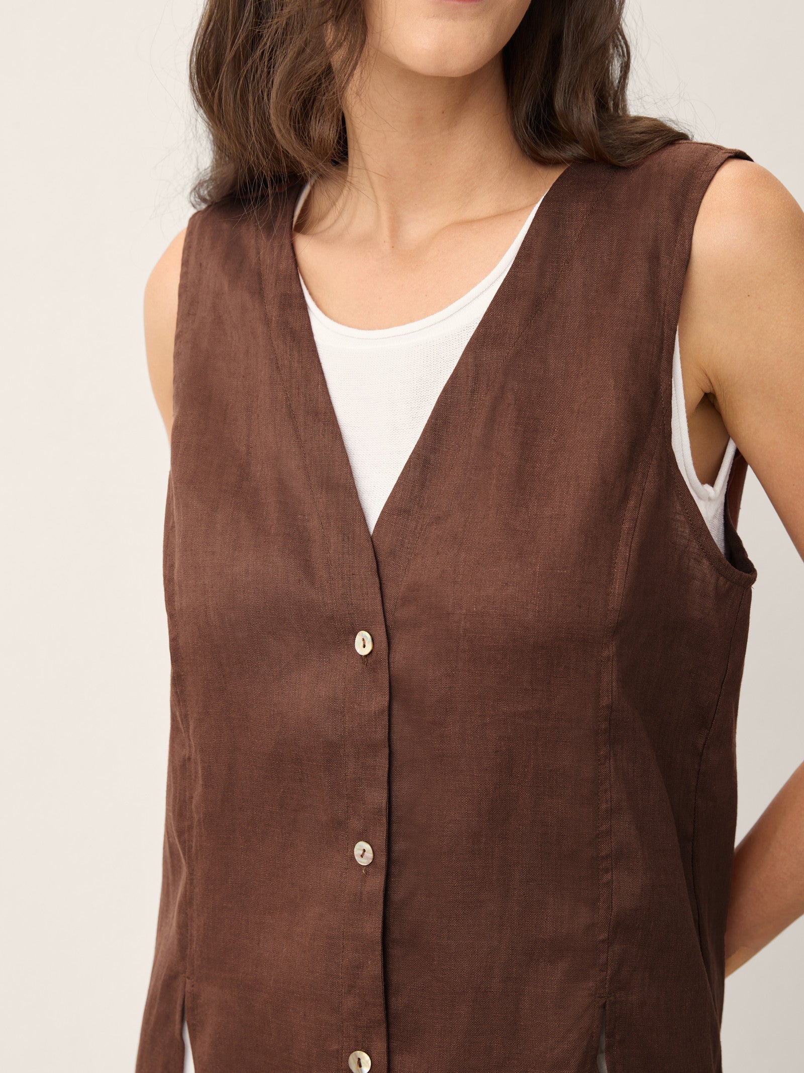 100% Linen Shell Button Slit Overtop DOMINIQUE