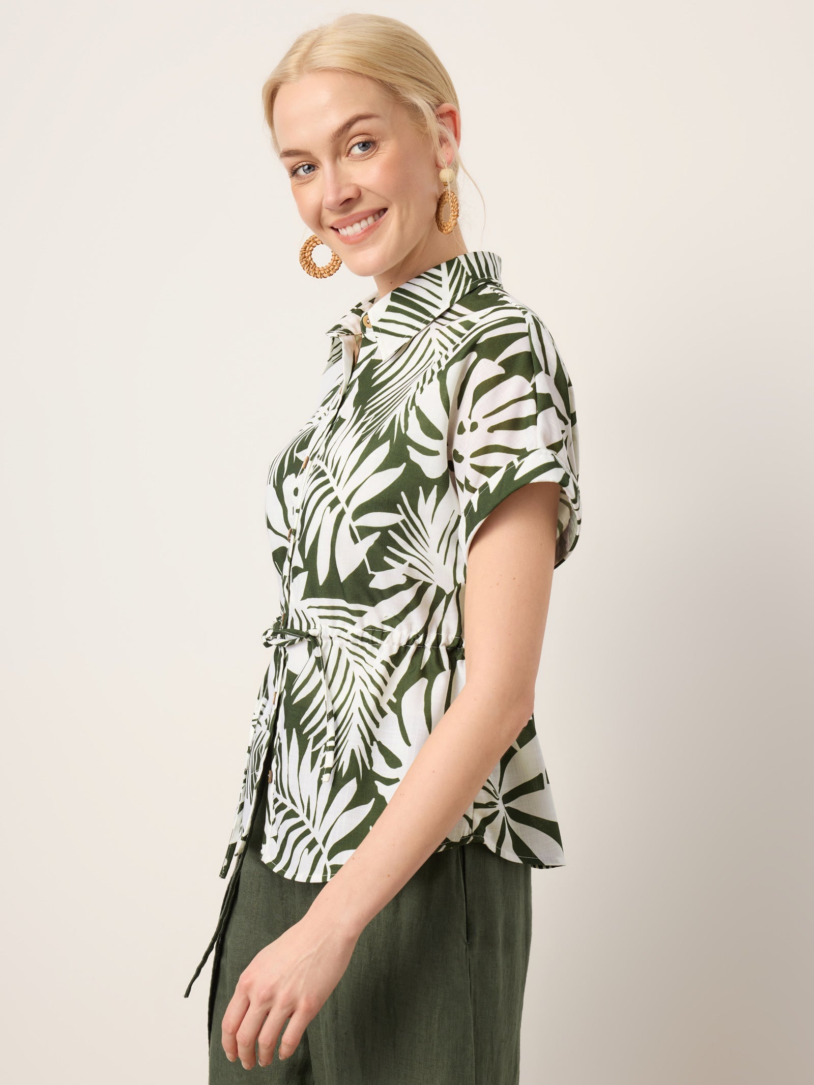Linen Palm Print Drawstring Waist Cuffed Sleeve Shirt HILDEGARD